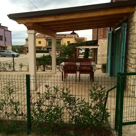 Apartman Ghedda 42 Apartment