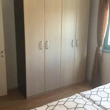 Apartment Apartman Ghedda 42 *