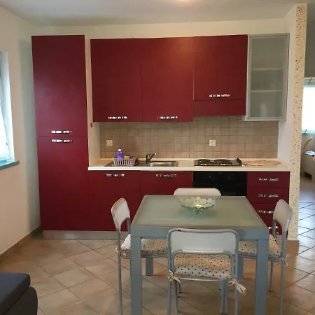 Apartment Apartman Ghedda 42 *