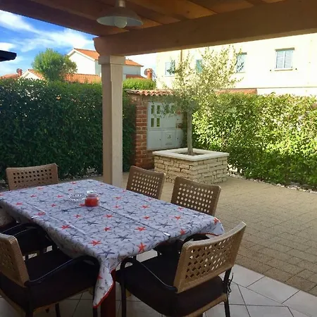 Apartment Apartman Ghedda 42 *