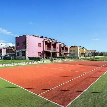 Apartman Ghedda 42 *